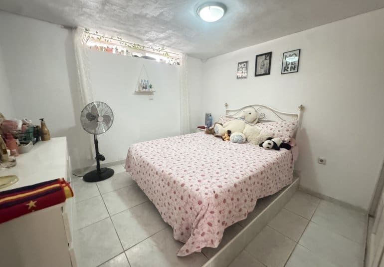 4 quarto Moradia para venda em Villamartin - 299 000 € (Ref: 9730558)