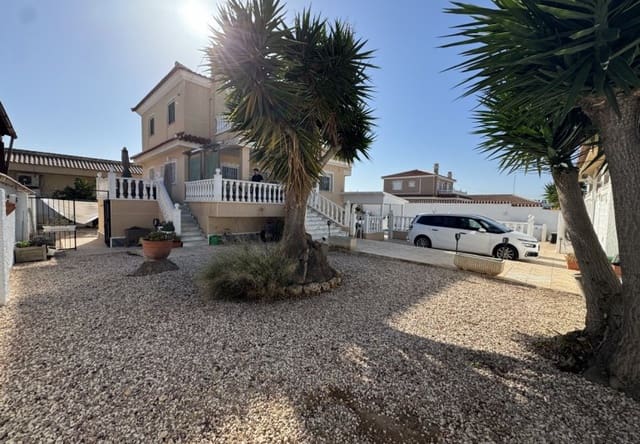 4 camera da letto Villa in vendita in Ciudad Quesada, Rojales con piscina - 540.000 € (Rif: 9730559)