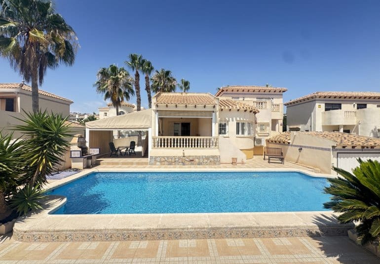 3 bedroom Villa for sale in Las Ramblas Golf with pool - € 449,950 (Ref: 9730560)