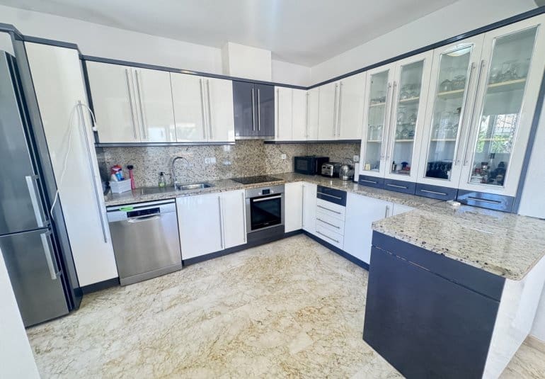 3 bedroom Villa for sale in Las Ramblas Golf with pool - € 449,950 (Ref: 9730560)