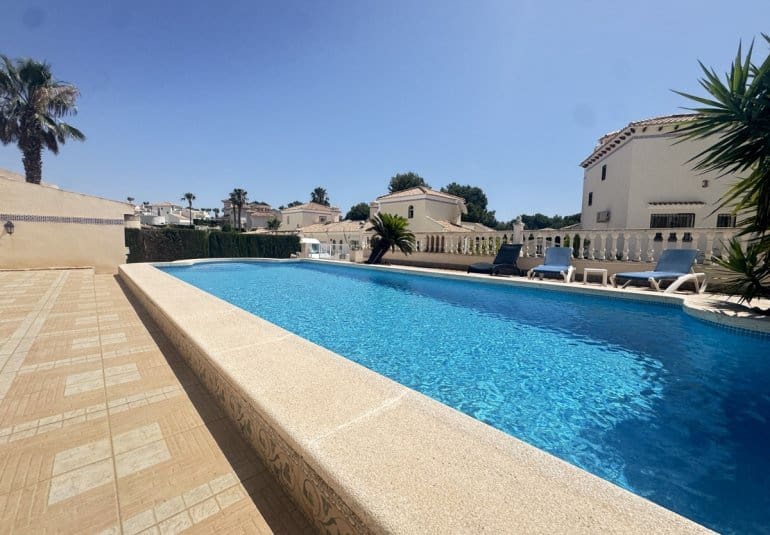 3 bedroom Villa for sale in Las Ramblas Golf with pool - € 449,950 (Ref: 9730560)