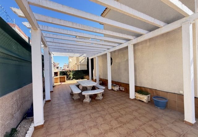 Chalet de 3 habitaciones en Villamartin, Orihuela en venta con piscina - 375.000 € (Ref: 9730561)