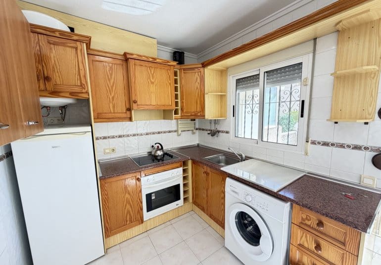 2 soverom Hus til salgs i La Florida med svømmebasseng - € 169 995 (Ref: 9730564)