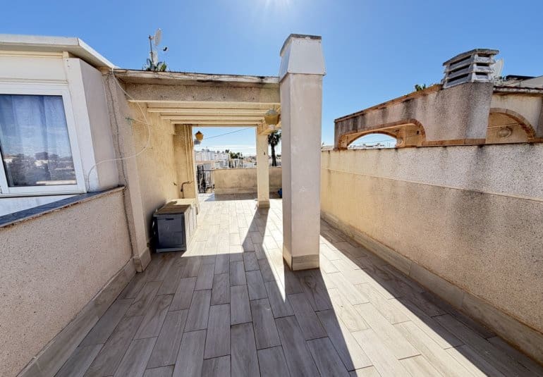 2 soverom Hus til salgs i La Florida med svømmebasseng - € 169 995 (Ref: 9730564)