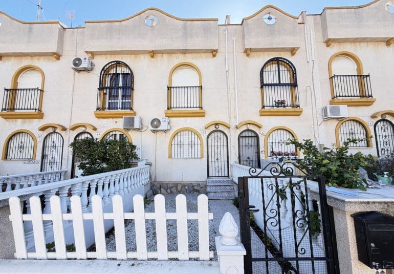 2 soverom Hus til salgs i La Florida med svømmebasseng - € 169 995 (Ref: 9730564)