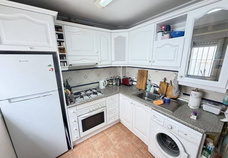 2 bedroom Bungalow for sale in Cabo Roig with pool - € 249,995 (Ref: 9730565)