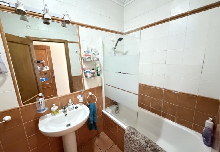 2 bedroom Bungalow for sale in Cabo Roig with pool - € 249,995 (Ref: 9730565)