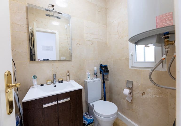 4 bedroom Villa for sale in Las Ramblas Golf with pool - € 299,000 (Ref: 9730567)