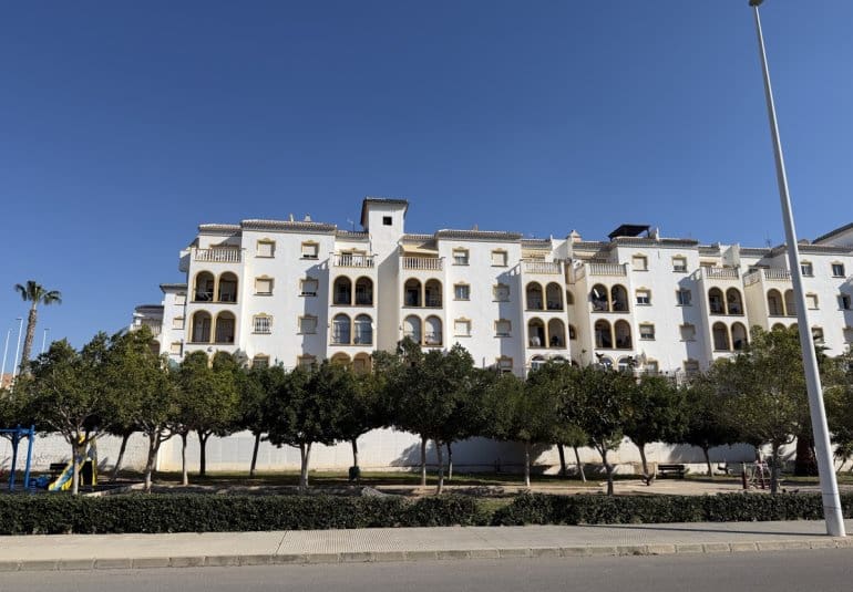 2 bedroom Apartment for sale in La Zenia with pool - € 190,000 (Ref: 9730568)