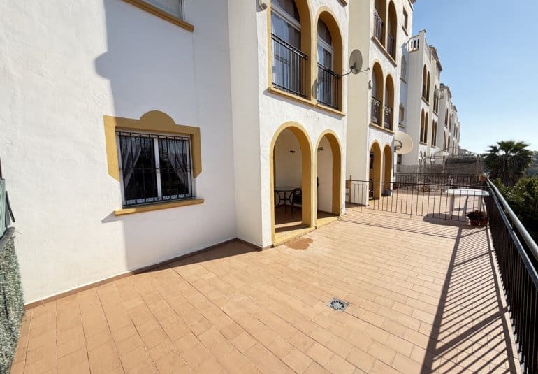 2 bedroom Apartment for sale in La Zenia with pool - € 190,000 (Ref: 9730568)
