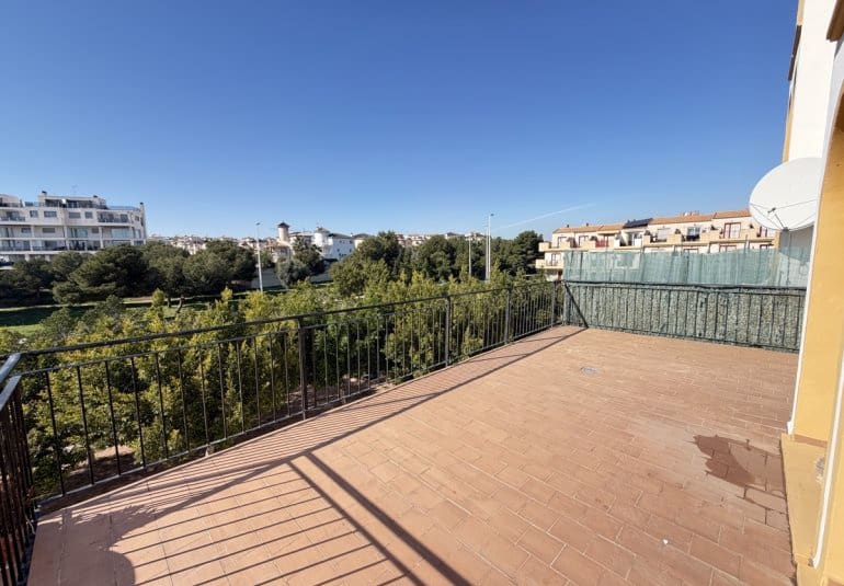 2 bedroom Apartment for sale in La Zenia with pool - € 190,000 (Ref: 9730568)