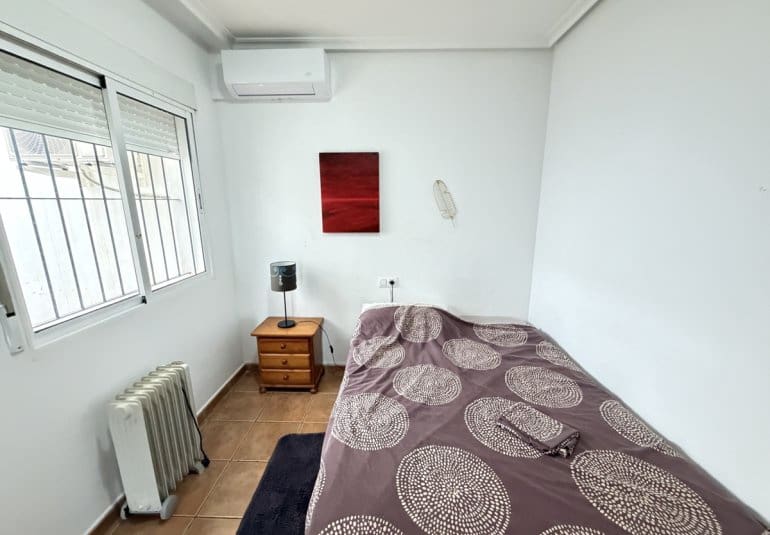 2 bedroom Bungalow for sale in Cabo Roig with pool - € 235,000 (Ref: 9730569)