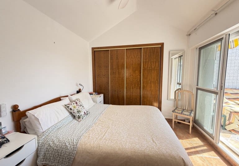 4 bedroom Bungalow for sale in La Zenia with pool - € 289,000 (Ref: 9730572)