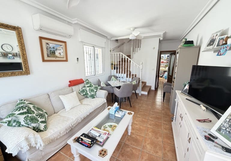 4 bedroom Bungalow for sale in La Zenia with pool - € 289,000 (Ref: 9730572)