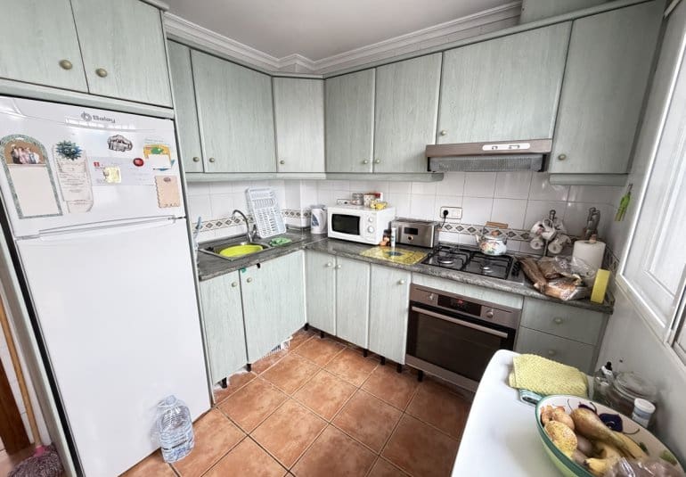 4 bedroom Bungalow for sale in La Zenia with pool - € 289,000 (Ref: 9730572)