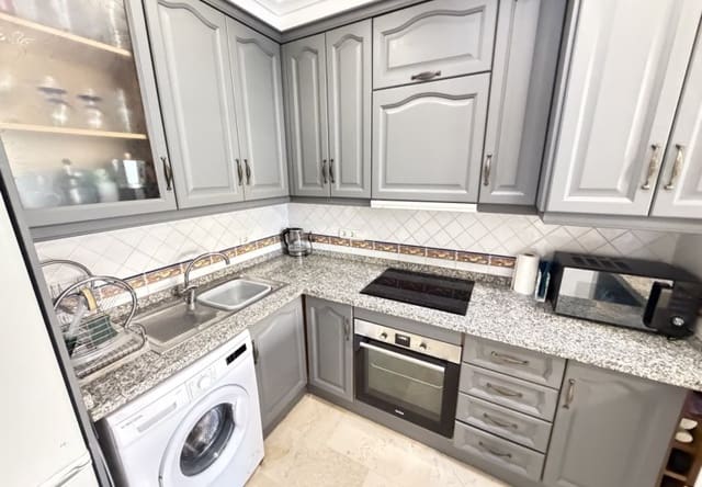 2 soveværelse Bungalow til salg i Villamartin, Orihuela med swimmingpool - € 199.995 (Ref: 9730574)