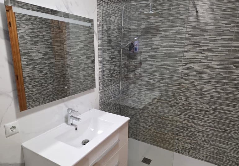 2 Zimmer Apartment zu verkaufen in Villamartin mit Pool - 164.900 € (Ref: 9730575)