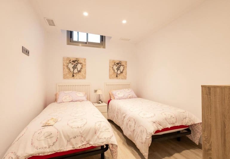 4 camera da letto Villa in vendita in Orihuela Costa con piscina - 490.000 € (Rif: 9737802)