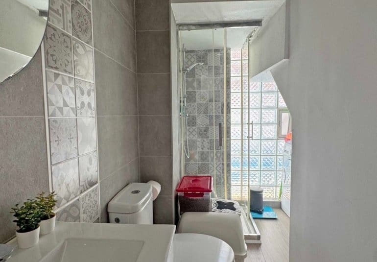 Casa de 2 habitaciones en Villamartin en venta con piscina - 289.900 € (Ref: 9737804)