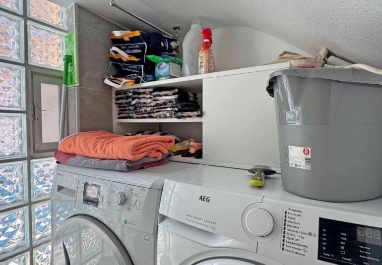 Casa de 2 habitaciones en Villamartin en venta con piscina - 289.900 € (Ref: 9737804)