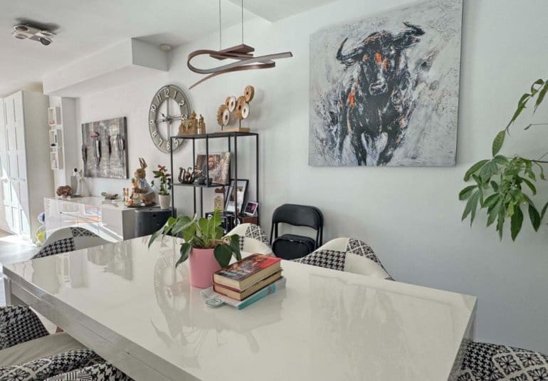 Casa de 2 habitaciones en Villamartin en venta con piscina - 289.900 € (Ref: 9737804)