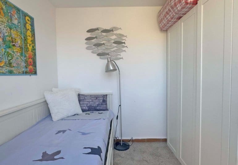 Casa de 2 habitaciones en Villamartin en venta con piscina - 289.900 € (Ref: 9737804)