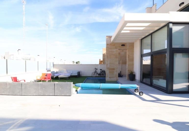 3 soverom Villa til salgs i Orihuela Costa - € 450 000 (Ref: 9737806)