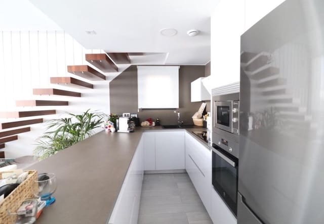 3 soverom Villa til salgs i Lomas de Cabo Roig - Los Dolses, Orihuela - € 450 000 (Ref: 9737806)