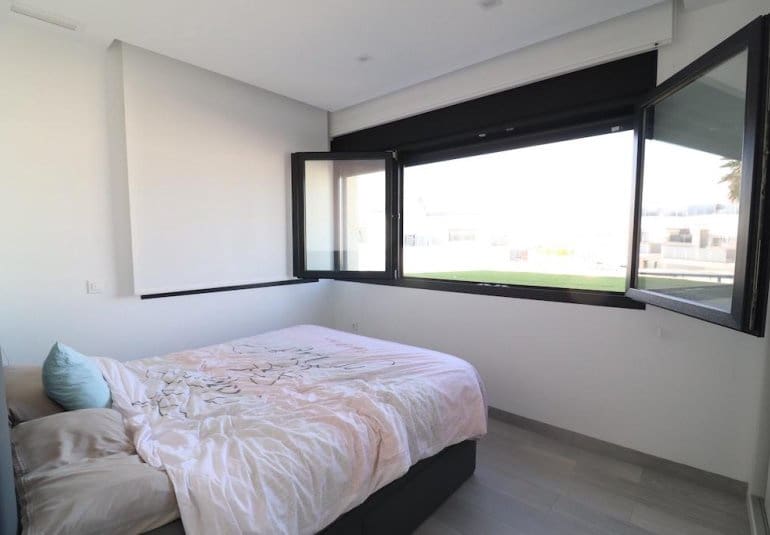 3 soverom Villa til salgs i Orihuela Costa - € 450 000 (Ref: 9737806)