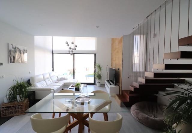 3 soverom Villa til salgs i Lomas de Cabo Roig - Los Dolses, Orihuela - € 450 000 (Ref: 9737806)