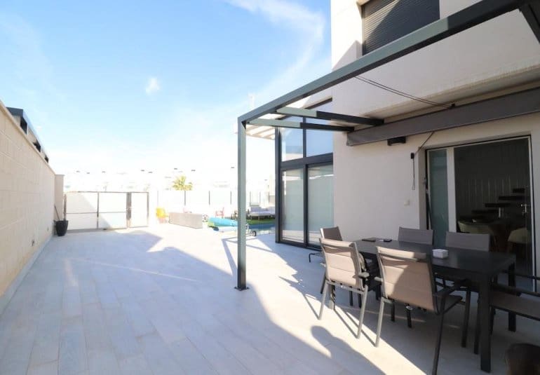 3 soverom Villa til salgs i Orihuela Costa - € 450 000 (Ref: 9737806)