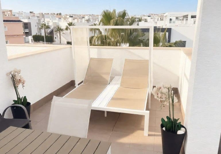 2 Zimmer Penthouse zu verkaufen in Punta Prima mit Pool - 279.900 € (Ref: 9737808)