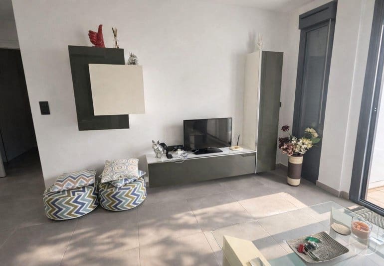 2 Zimmer Penthouse zu verkaufen in Punta Prima mit Pool - 279.900 € (Ref: 9737808)