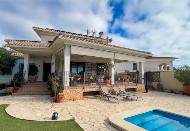 7 camera da letto Villa in vendita in Dehesa de Campoamor, Orihuela con piscina - 1.349.000 € (Rif: 9737809)