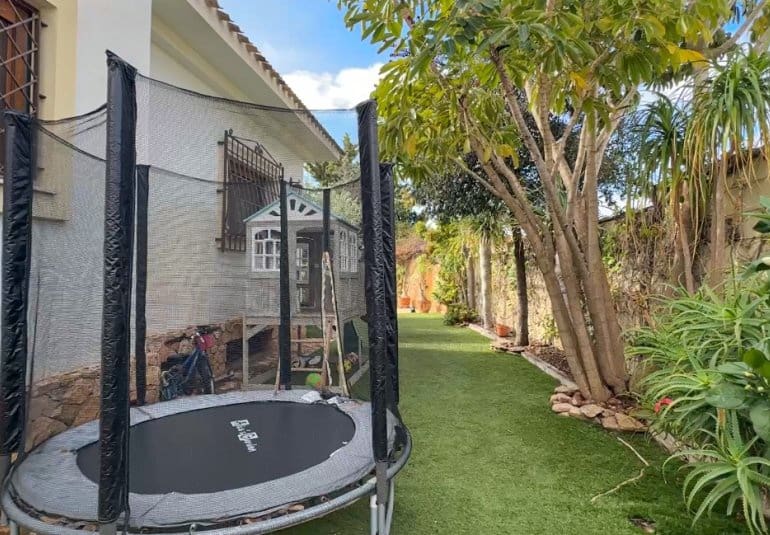 7 bedroom Villa for sale in Dehesa de Campoamor with pool - € 1,349,000 (Ref: 9737809)