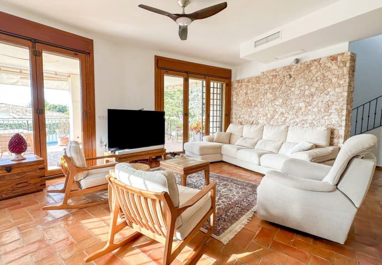 7 bedroom Villa for sale in Dehesa de Campoamor with pool - € 1,349,000 (Ref: 9737809)