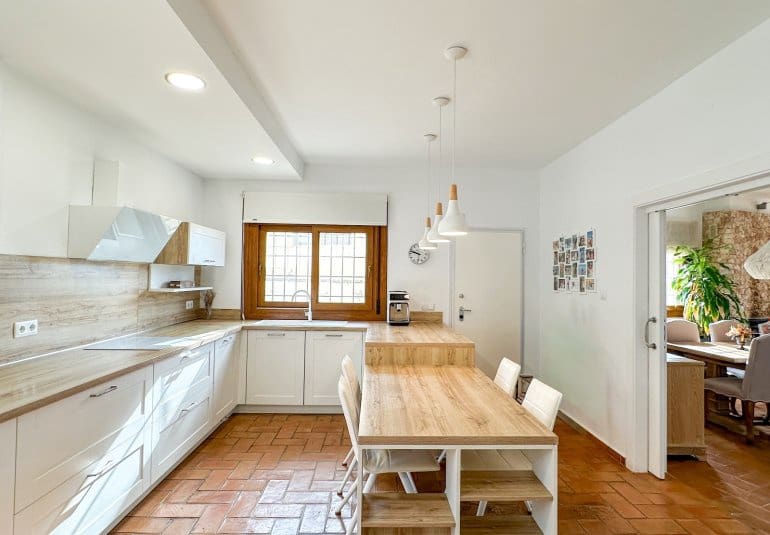 7 bedroom Villa for sale in Dehesa de Campoamor with pool - € 1,349,000 (Ref: 9737809)