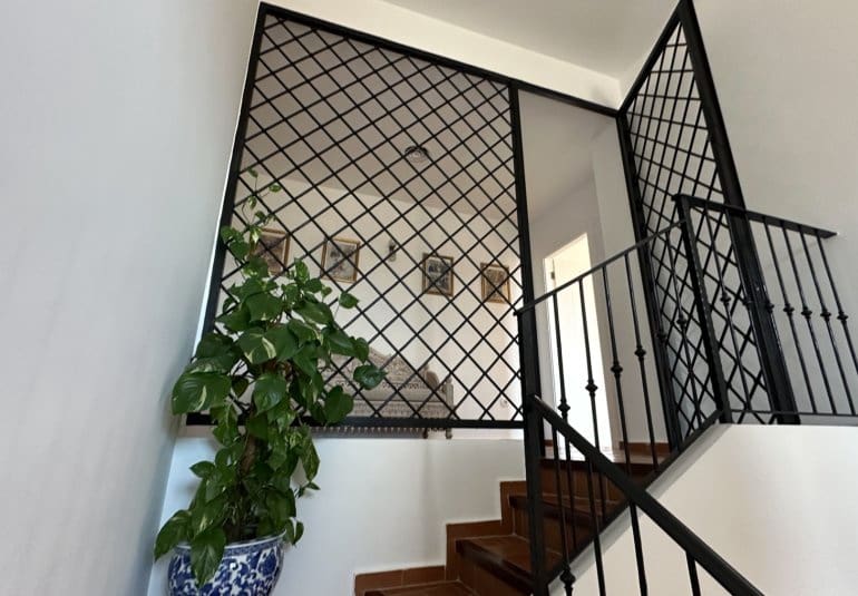 7 bedroom Villa for sale in Dehesa de Campoamor with pool - € 1,349,000 (Ref: 9737809)