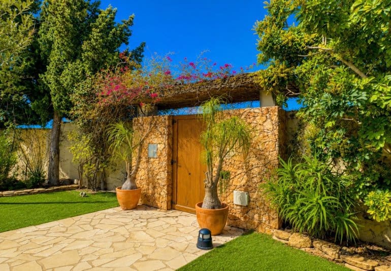 7 Zimmer Villa zu verkaufen in Dehesa de Campoamor mit Pool - 1.349.000 € (Ref: 9737809)