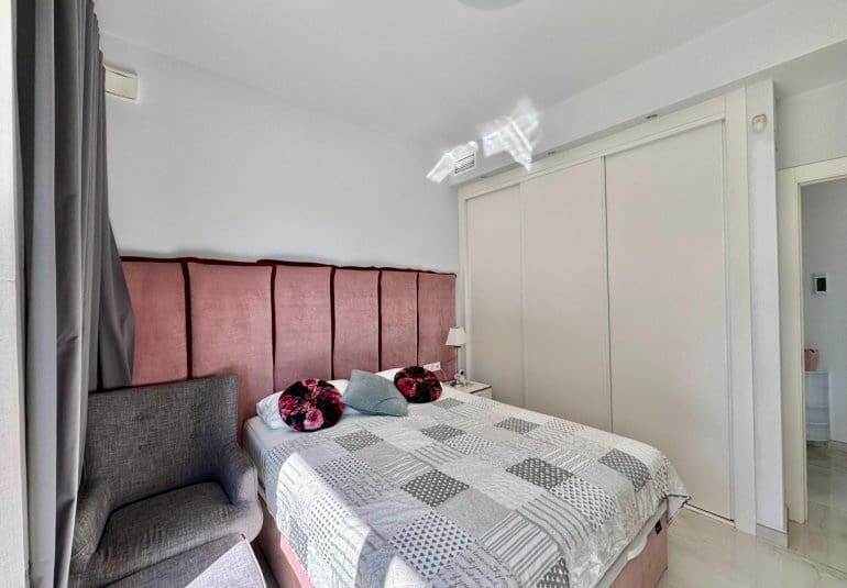 4 bedroom Villa for sale in Orihuela Costa with pool - € 750,000 (Ref: 9737810)