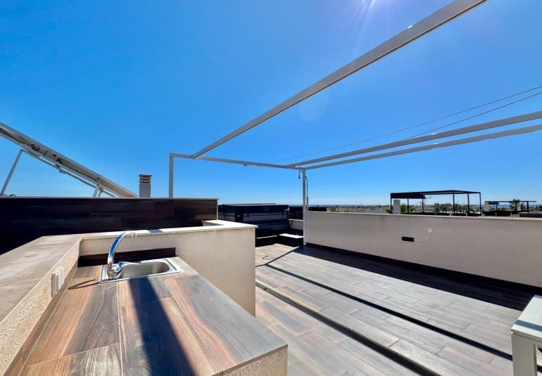 4 bedroom Villa for sale in Orihuela Costa with pool - € 750,000 (Ref: 9737810)