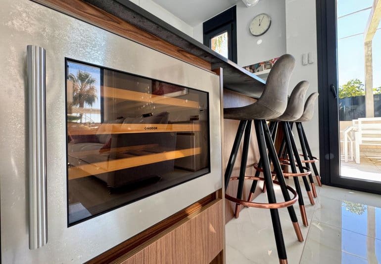 4 bedroom Villa for sale in Orihuela Costa with pool - € 750,000 (Ref: 9737810)