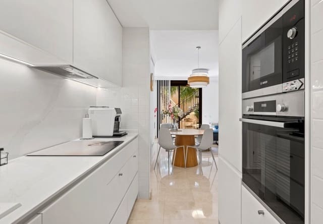 2 slaapkamer Appartement te koop in Roda, San Javier met zwembad - € 259.000 (Ref: 9737812)