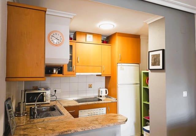 2 soverom Penthouse til salgs i Cabo Roig, Orihuela med svømmebasseng garasje - € 219 000 (Ref: 9737813)