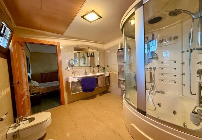 5 chambre Villa/Maison à vendre à San Miguel de Salinas avec piscine - 675 000 € (Ref: 9737814)