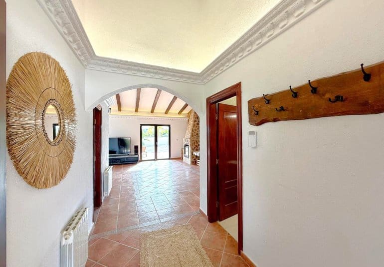 3 bedroom Villa for sale in San Miguel de Salinas with pool - € 1,290,000 (Ref: 9737815)