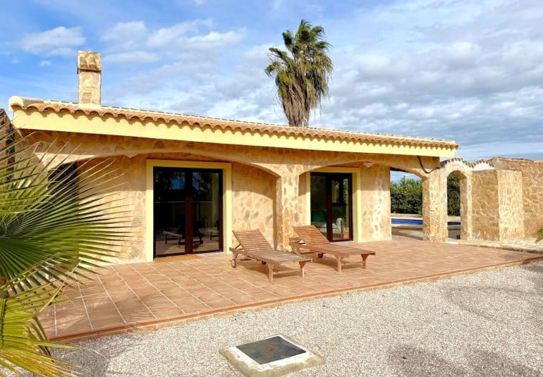 3 bedroom Villa for sale in San Miguel de Salinas with pool - € 1,290,000 (Ref: 9737815)