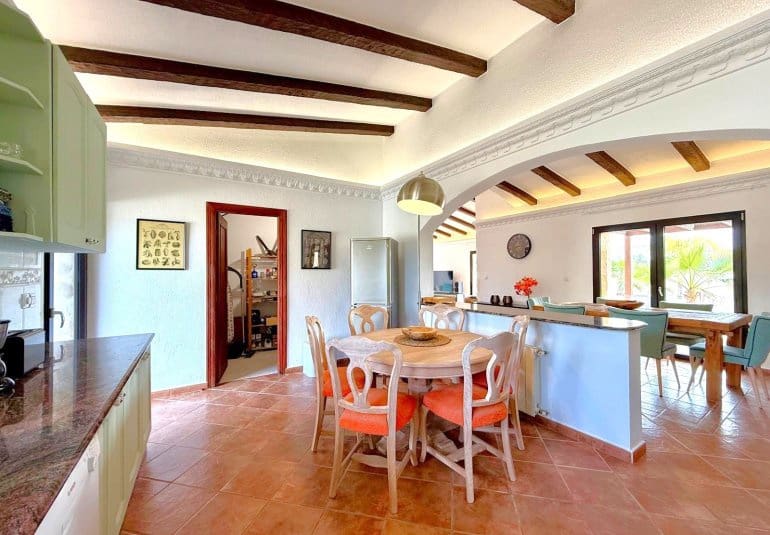 3 bedroom Villa for sale in San Miguel de Salinas with pool - € 1,290,000 (Ref: 9737815)