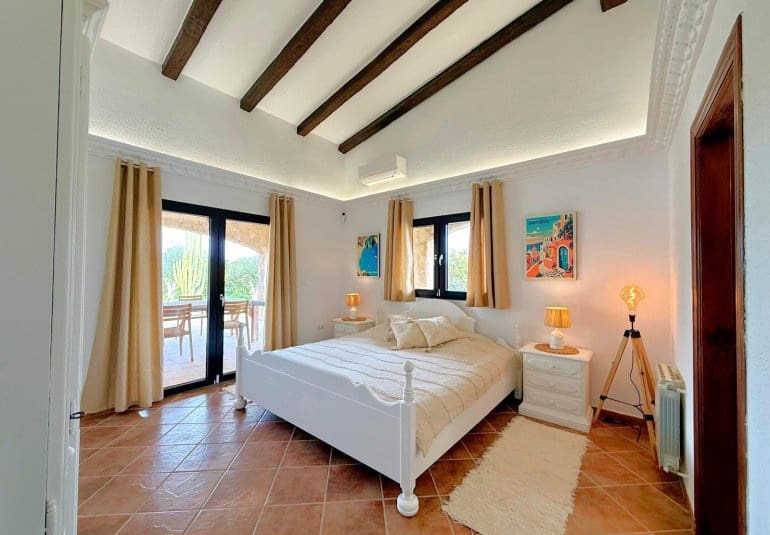 3 bedroom Villa for sale in San Miguel de Salinas with pool - € 1,290,000 (Ref: 9737815)