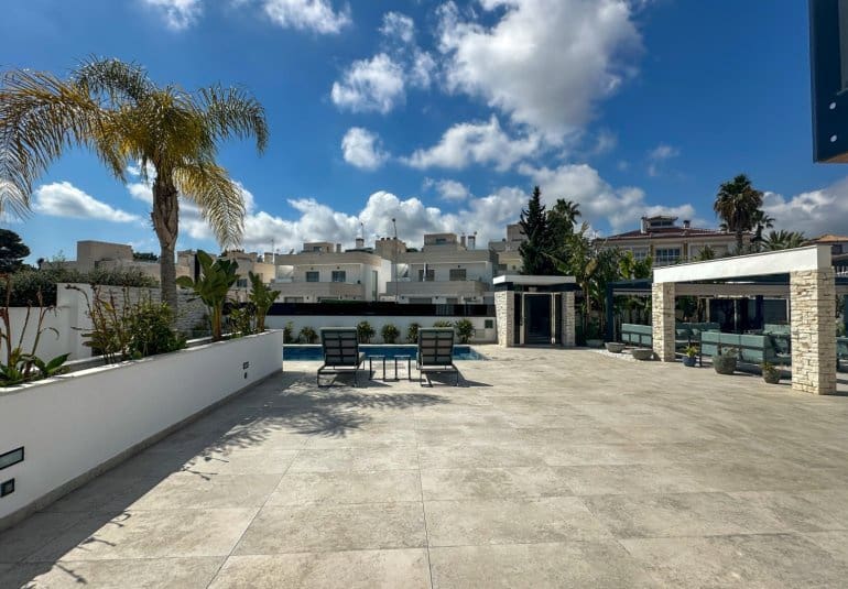 4 camera da letto Villa in vendita in Villamartin con piscina - 2.950.000 € (Rif: 9737816)